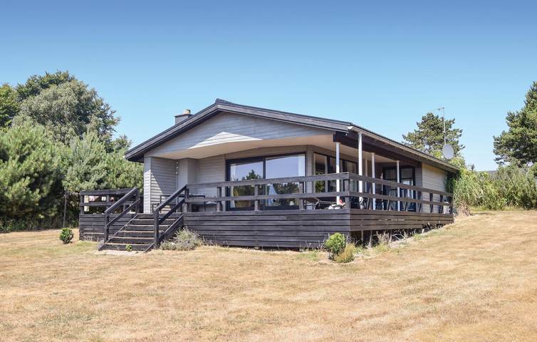 Ferieudlejning for 4 personer, med Terrasse i Ristinge