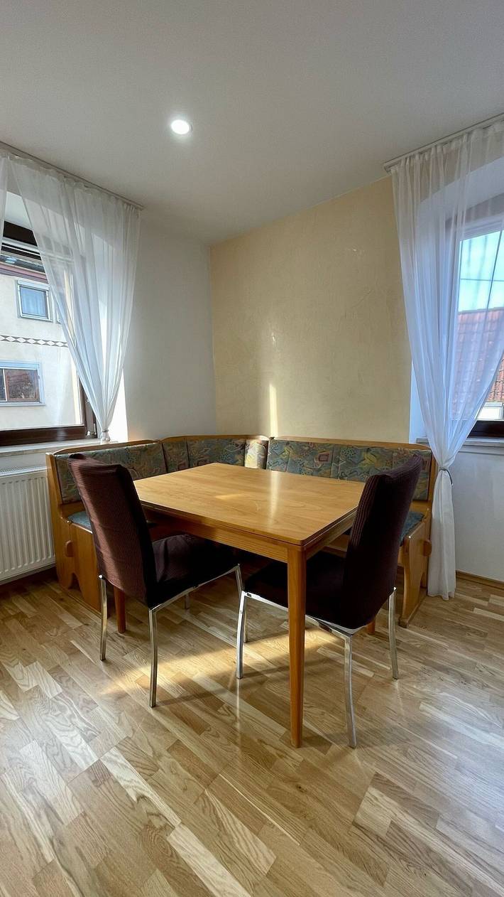 Appartement entier, Appartement "Max Haus 2" avec terrasse privée et Wi-Fi in Karlstadt-sur-le-Main, Région viticole de Franconie