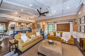 Vacation House for 10 Guests in Clearwater Beach Island, Clearwater, Picture 1