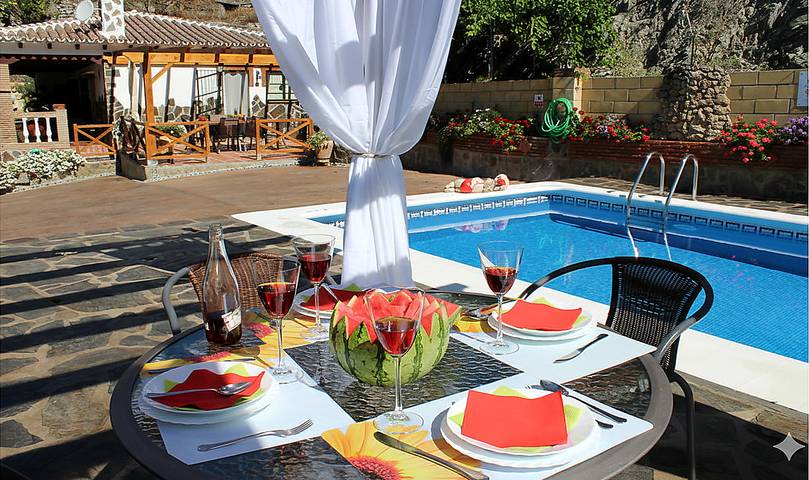 Casa rural para 5 personas, con jardín y terraza en Nerja - 4