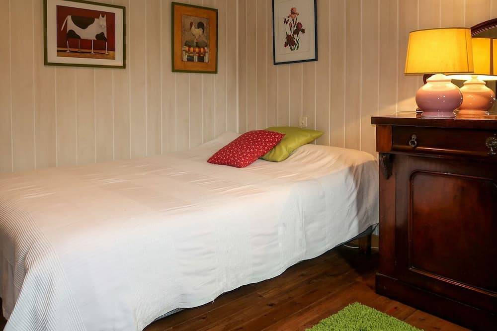 Precioso apartamento en villa para 6 personas con terraza, mascotas permitida y aparcamiento in Pont-l'Abbé, Region de Quimper
