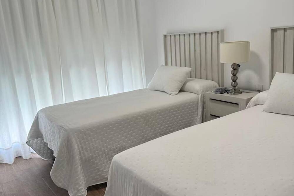 Casa amplia y luminosa, para familias o grupos in Gerena, Provincia de Sevilla