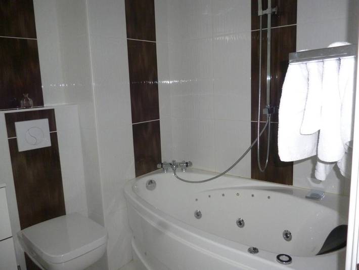 Hôtel pour 2 personnes, avec Jacuzzi et Vue à Châteaubriant - 3