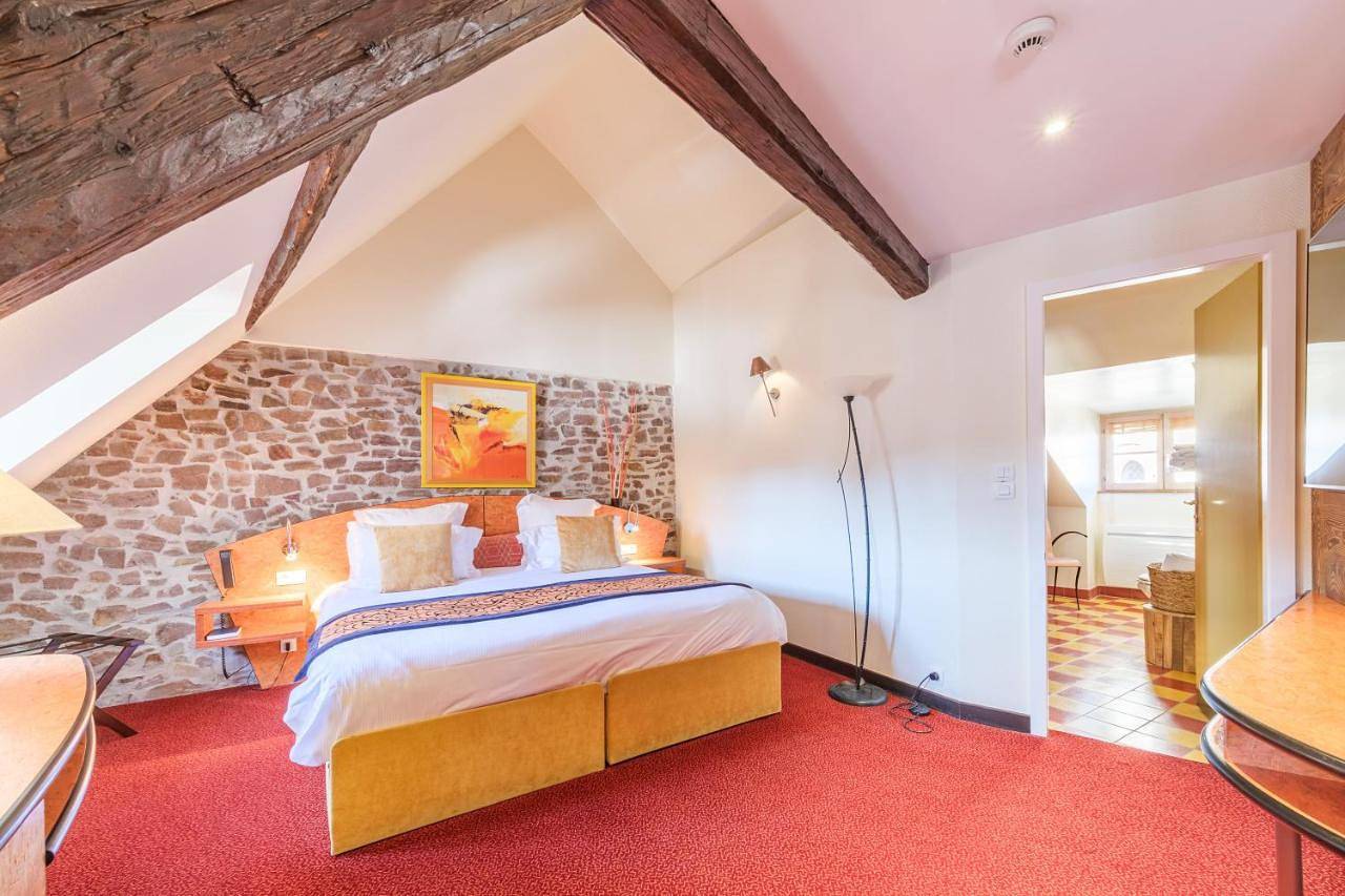 L'Hostellerie du Château in Eguisheim, Parc naturel régional des Ballons des Vosges