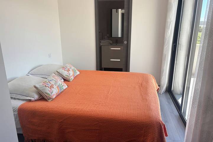 Piscine chauffée - Plages à 2 min - 4 chambres - Clim Wifi in Lecci, Arrondissement de Sartène