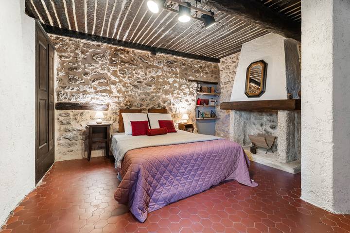 Location de vacances pour 6 personnes, avec terrasse à Bagnols-en-Forêt - 4