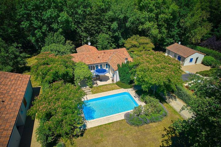Villa pour 6 personnes, avec piscine