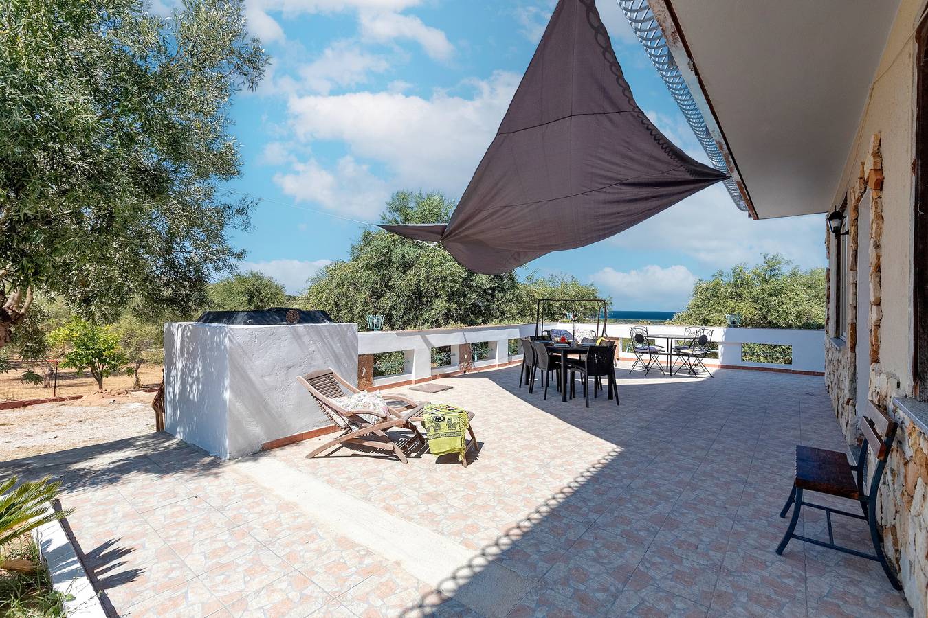 Villa 'Il Giglio Rosa' con Vista Mare, Terrazza Privata e Giardino Privato in Sorso, Provincia di Sassari