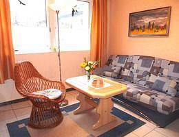 Komfortables Ferienhaus in Waren Müritz mit Terrasse und eingezäuntem Grundstück in Waren (Müritz), Lago Müritz