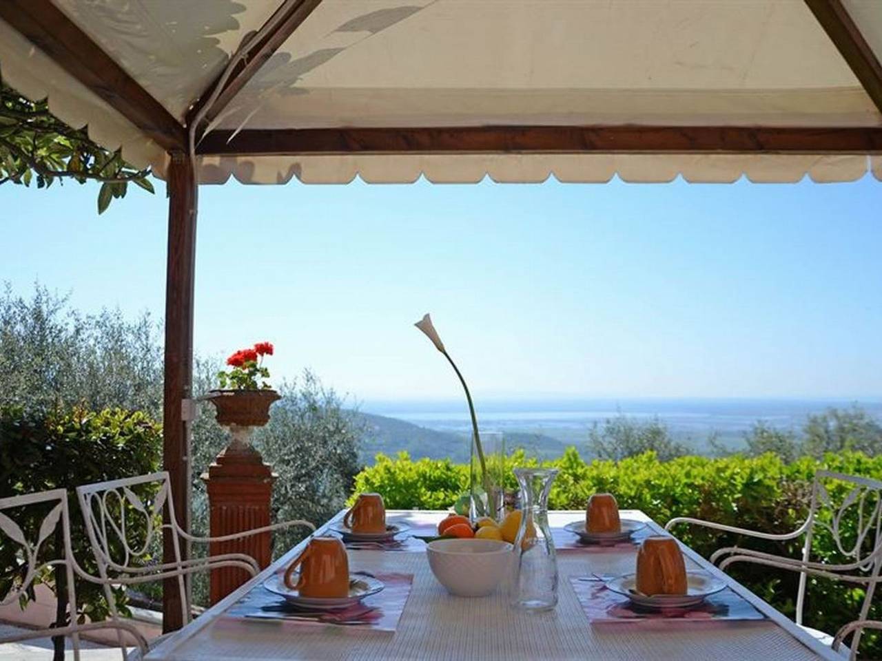 Ganze Wohnung, Wohnung 'Cecilia6' mit Gemeinschaftspool in Massarosa, Italienische Riviera