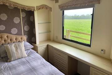 Glamping for 4 People in Isle of Anglesey, North-Wales, Photo 1
