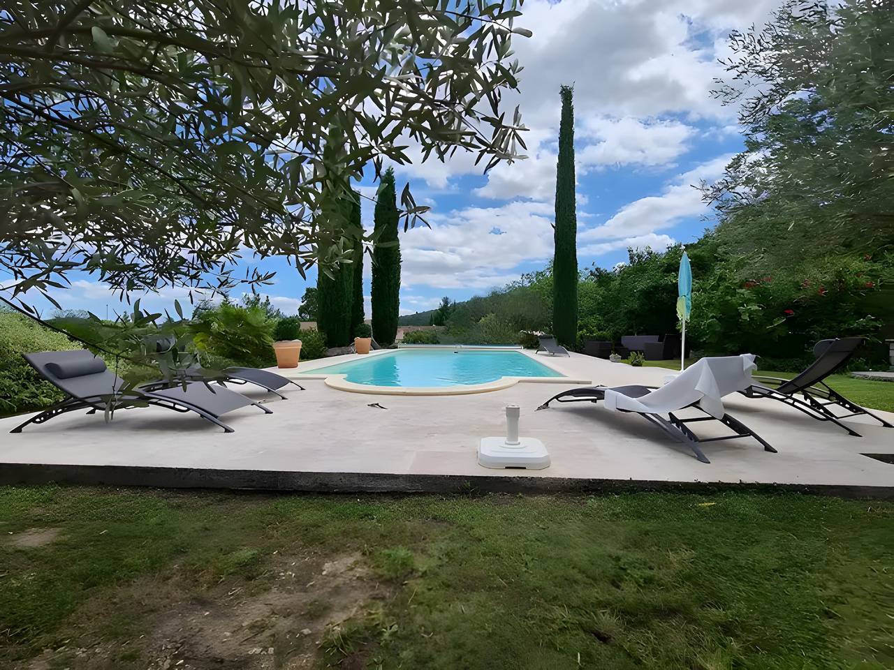 Maison de vacances « Mas Du Tilleul » avec piscine privée, terrasse et Wi-Fi in Courry, Parc national des Cévennes