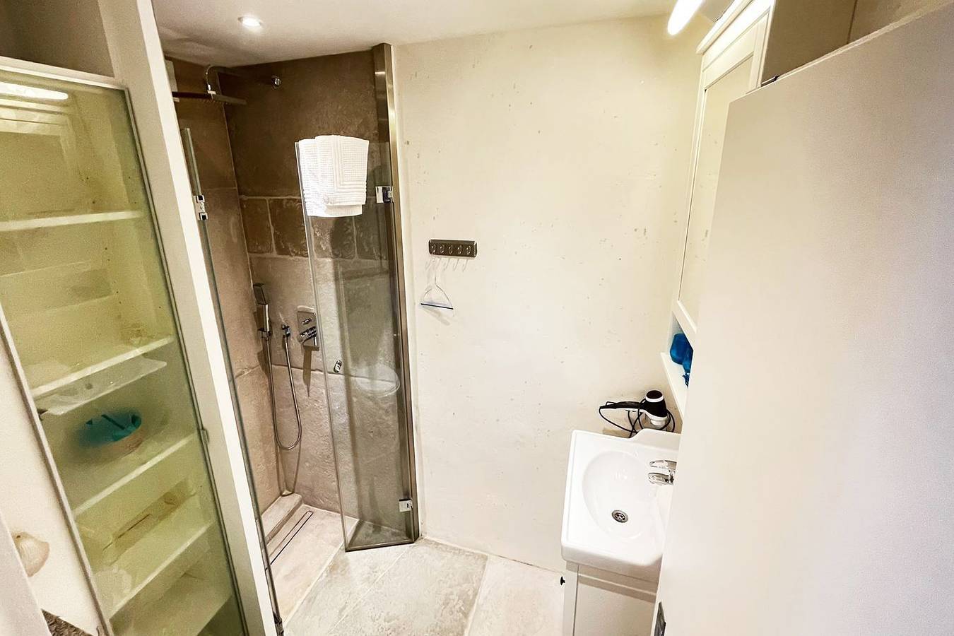 Ganze Wohnung, Moderne Ferienwohnung mit Sauna, Solarium und beheiztem Innen-Pool in Westerland in Westerland, Sylt (Gemeinde)