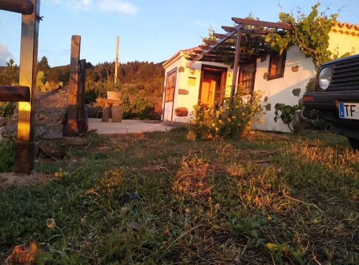 Casa rural para 2 personas, con jardín y vistas en Garafía