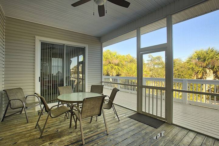 Vacation rental for 10 people, with yard in Grayton Beach