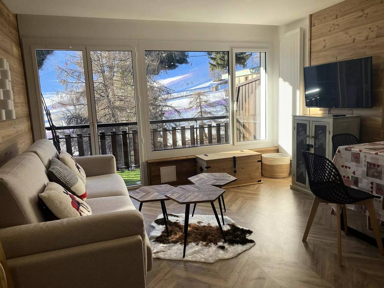 Estudio entero, Espacioso estudio cerca de las pistas, balcón sur y hermosa vista, Wifi incluido, Pra Loup in Pra-Loup, Uvernet-Fours