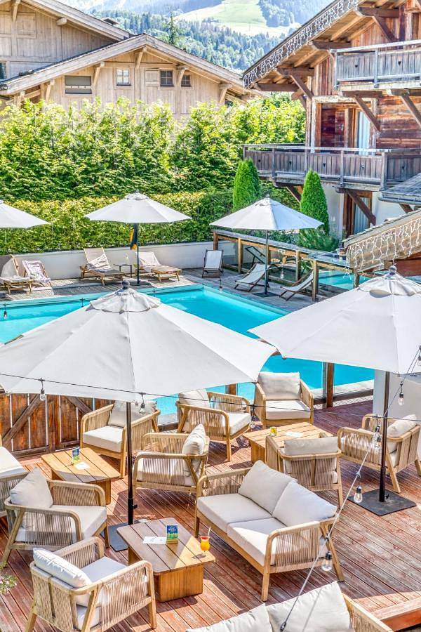 Hôtel pour 2 personnes, avec Terrasse et Jardin ainsi que Piscine et Sauna