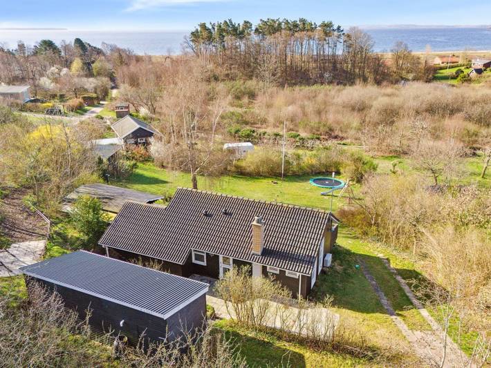 Ferienhaus für 6 Personen, mit Terrasse in Lyngsbæk Strand