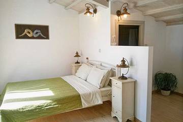 Villa for 4 People in Patitiri, Sporades, Photo 1