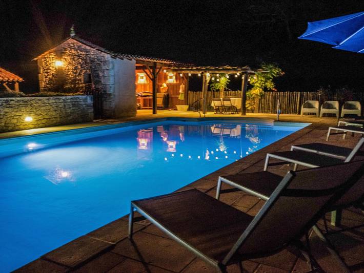 Ferienhaus für 24 Personen, mit Garten und Pool in Frankreich - 2