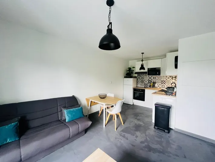 Apartamento de vacaciones para 4 personas, con vistas además de piscina y balcón - 1