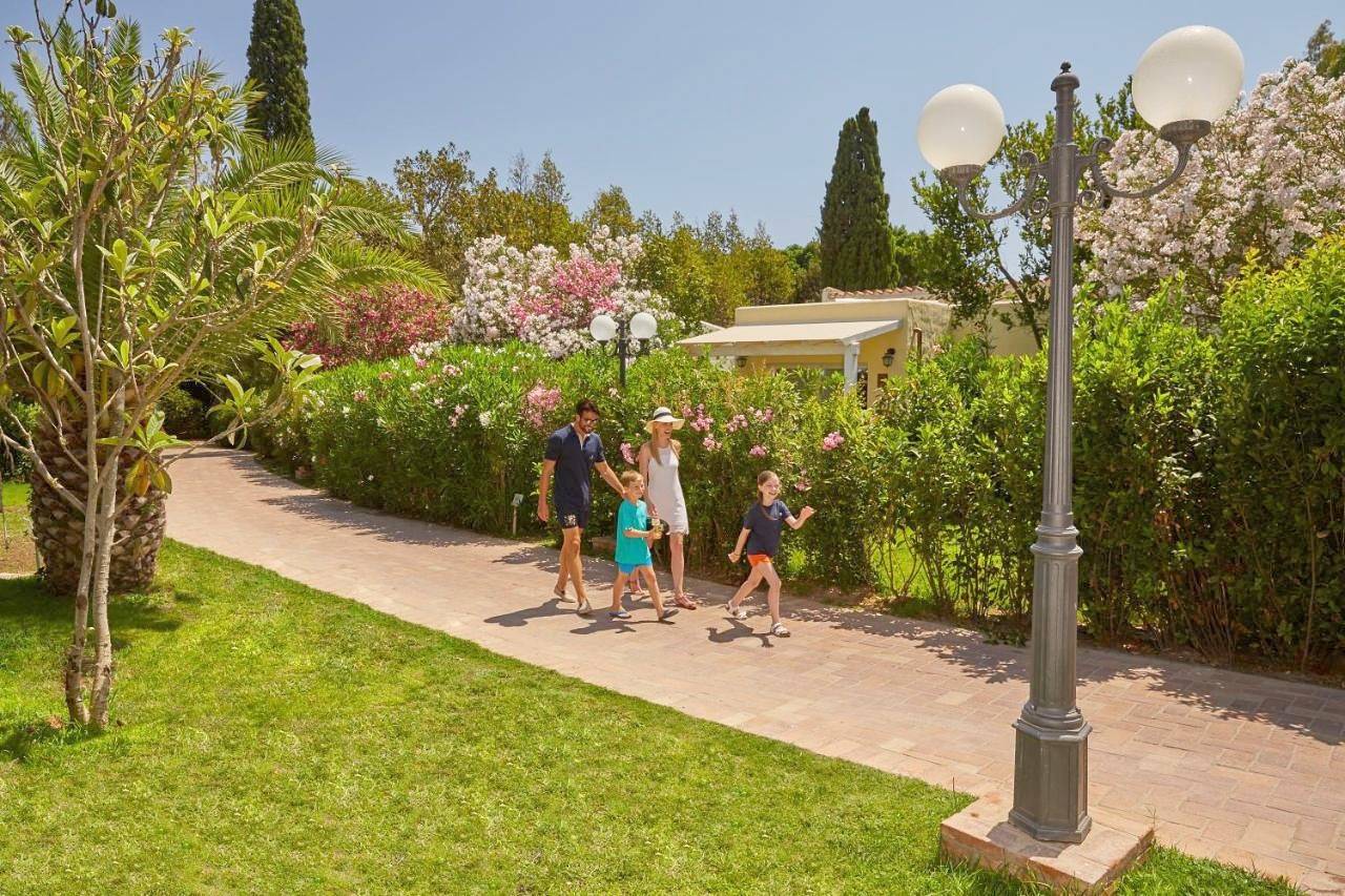Deluxe Bungalow in Santa Margherita di Pula, Pula e dintorni
