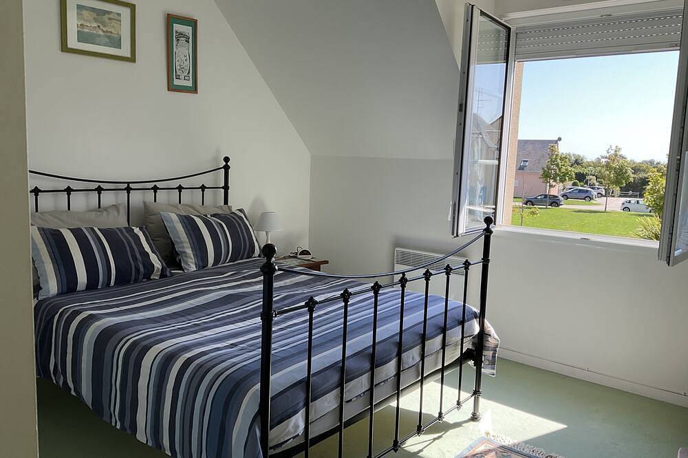 Pretty cottage with super fast Wifi , walk to restaurants/harbour/shops in Barfleur, Région de Cherbourg