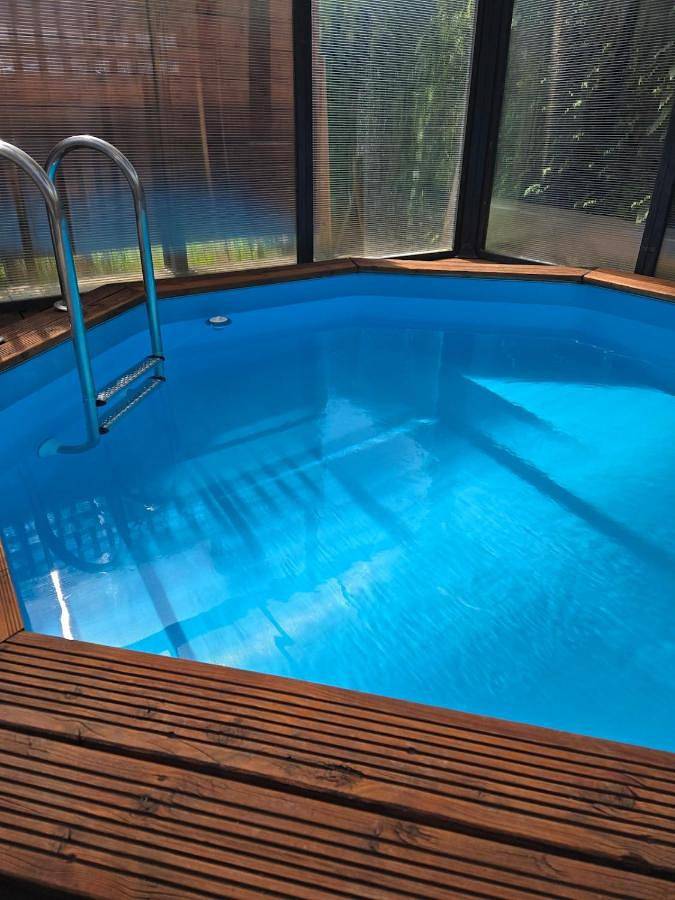 Chalet piscine chauffée et couverte in Brimeux, Région de Montreuil