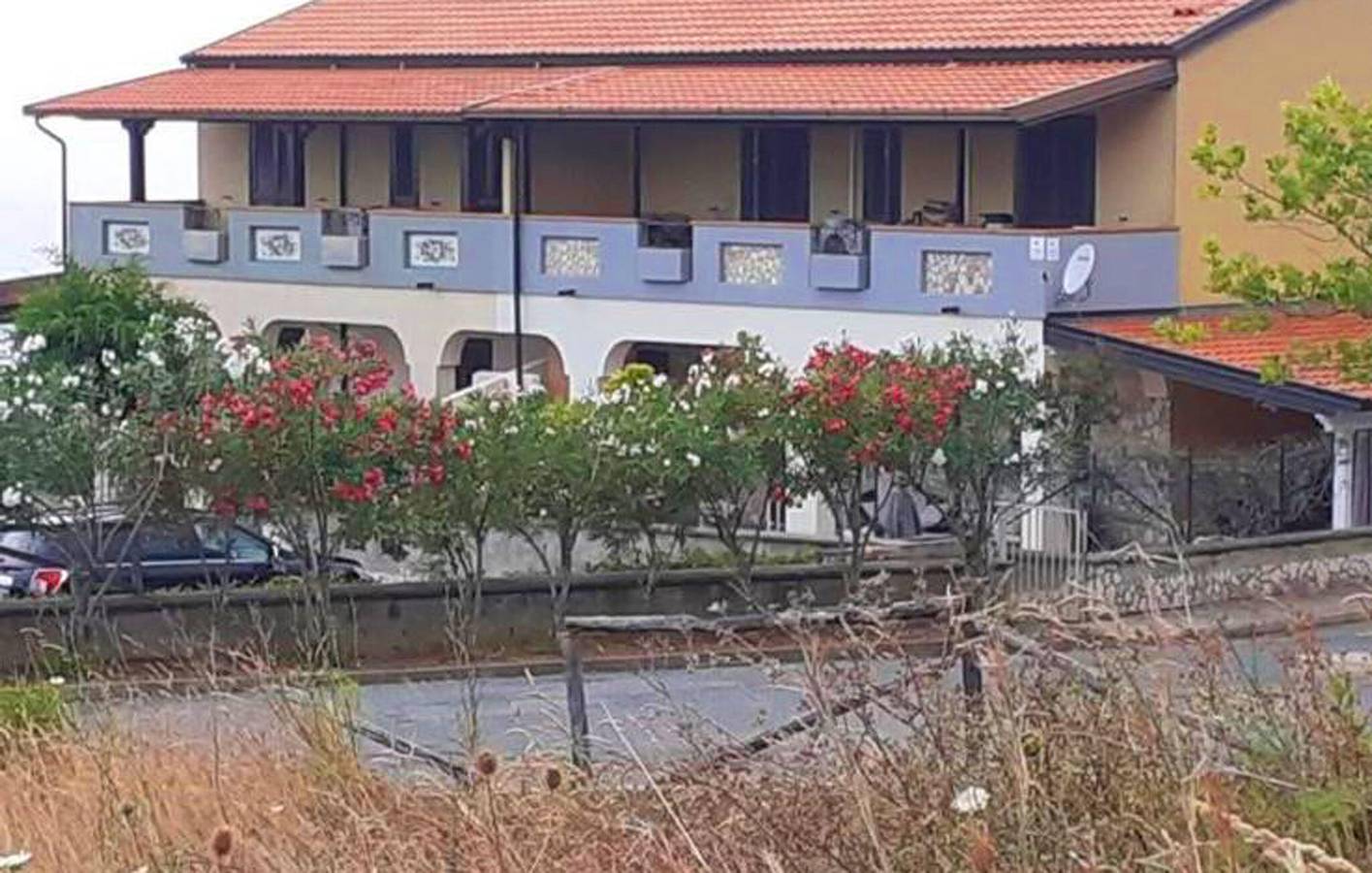 Lussuoso appartamento con piscina vicino alla spiaggia in Costa Tirrenica Calabria