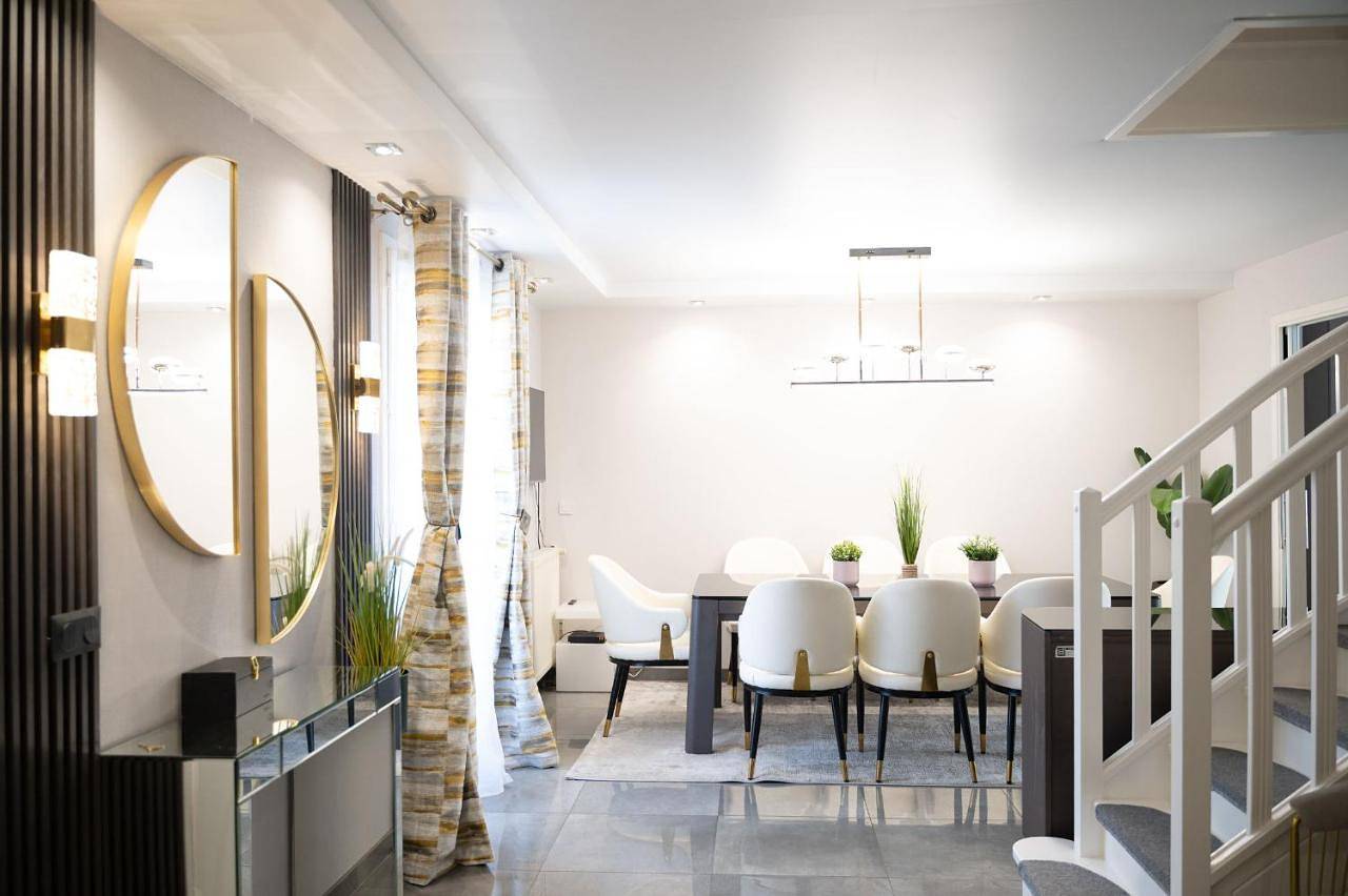 Bussy Luxury Villa - Disneyland Paris 6Bdr & Ac in Bussy-Saint-Georges, Seine-et-Marne