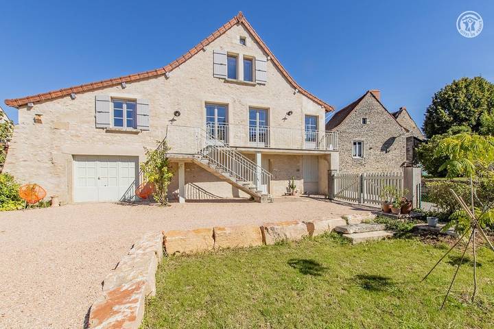 Gîte pour 8 personnes, avec Jardin