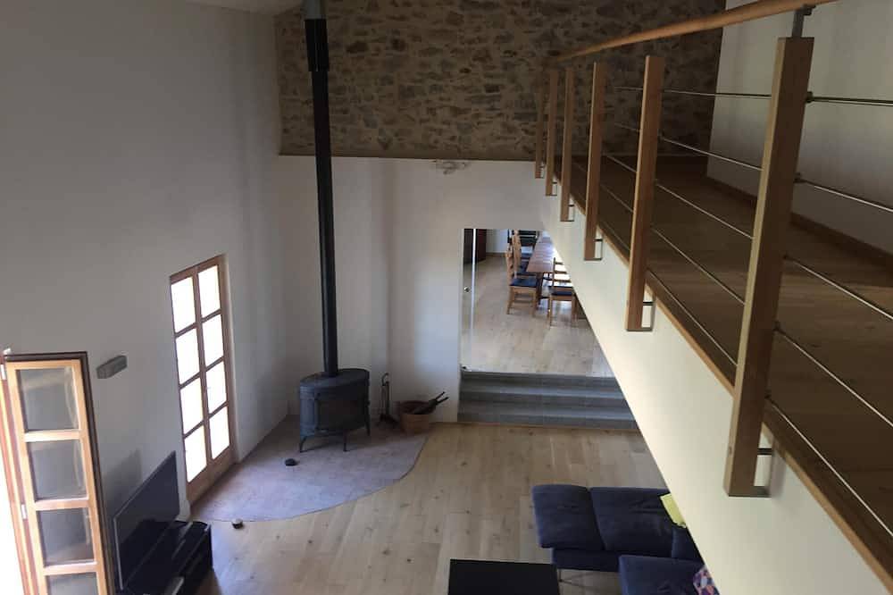 Wunderschön restauriertes Haus am Fluss in einem der malerischsten Dörfer. in Roquebrun, Béziers und Umgebung