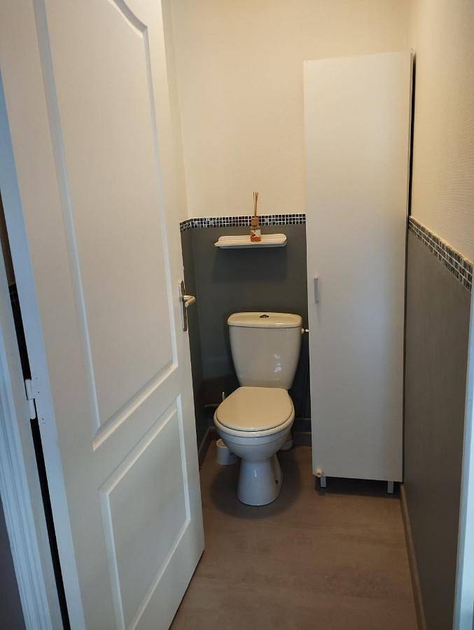 Appartement entier, Apartment in Saint-Didier-sur-Chalaronne, Région de Bourg-en-Bresse