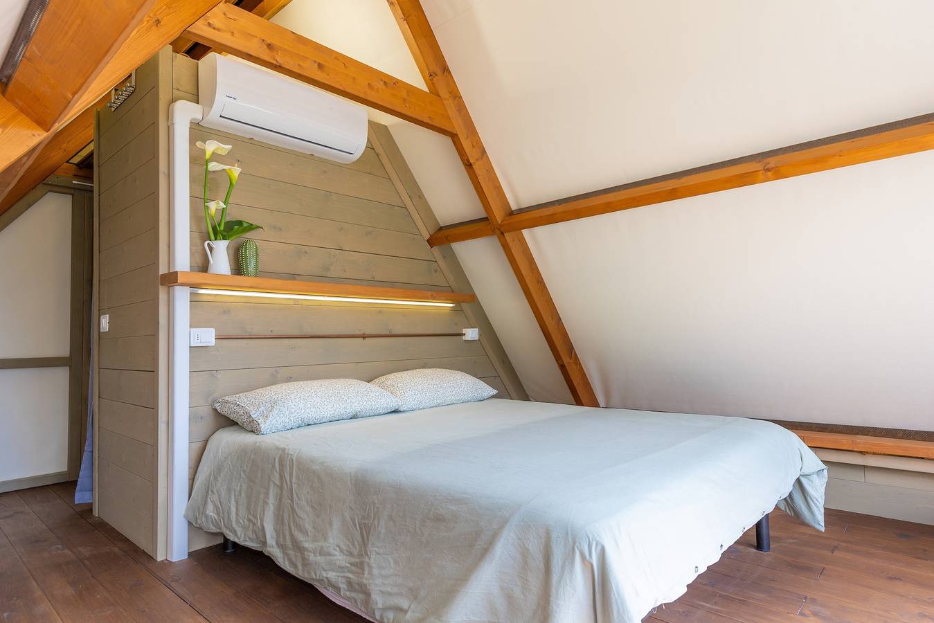 Ganze Ferienwohnung, Tiny Home „Glamping – Il Gelsomino“ mit privatem Garten und Klimaanlage in Monteverdi Marittimo, Etruskische Küste