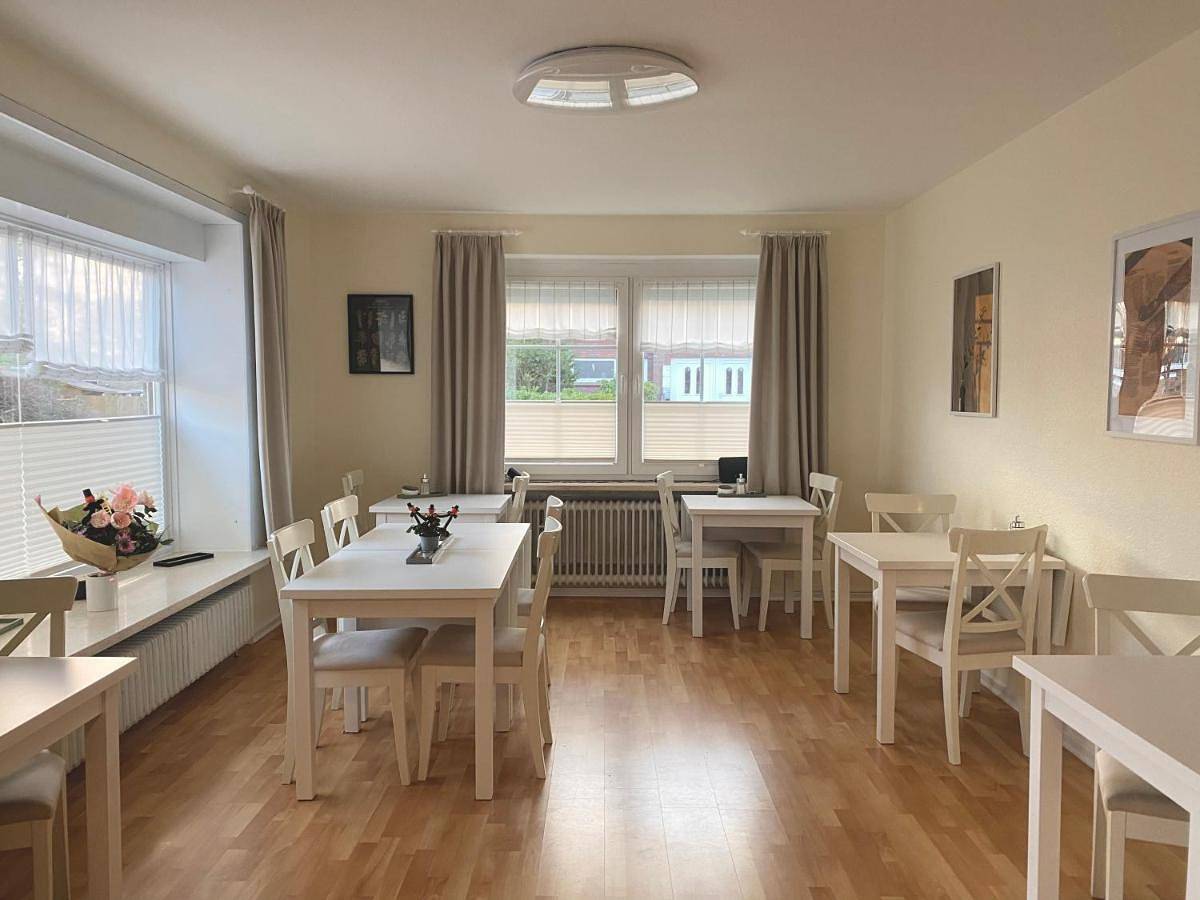 Pension Taro in Norddeich, Norden und Umgebung