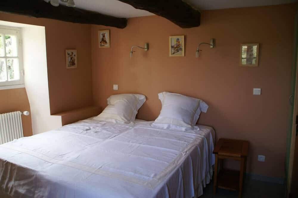 Magnifique maison - Piscine chauffée - Cévennes - 6 chambres - Meublé 3*** in Soudorgues, Parc national des Cévennes