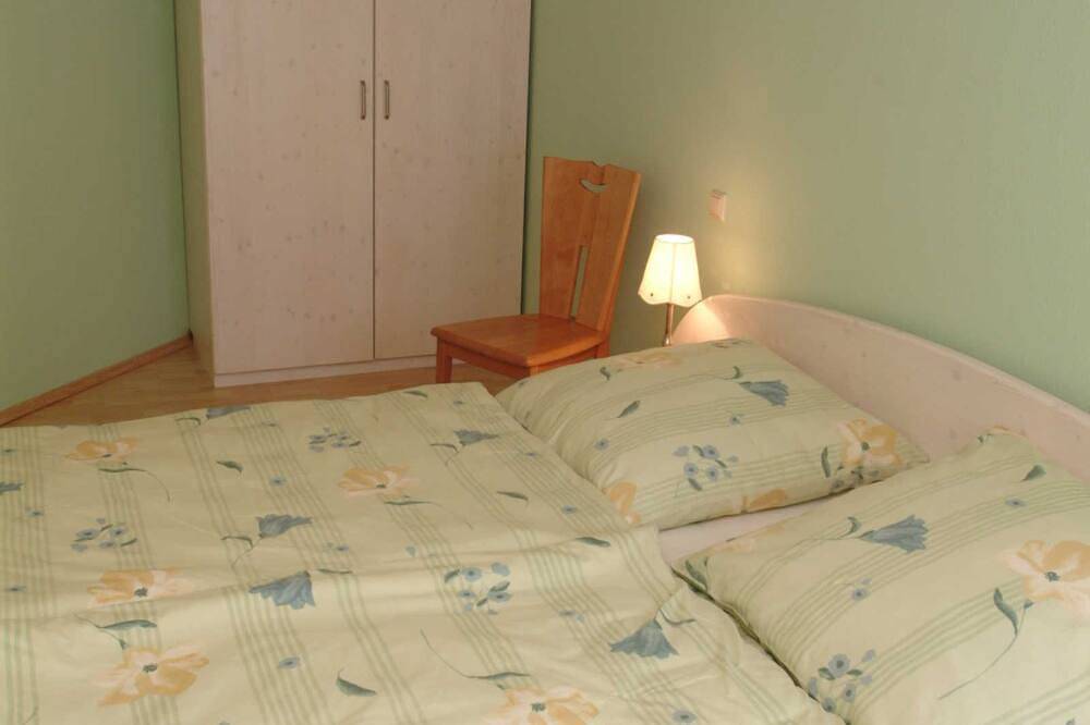 Ganze Wohnung, Jörgers Grafenhof - Ferienwohnung mit 84qm, 3 Schlafräume, max. 7 Personen in Europa-Park, Kappel-Grafenhausen