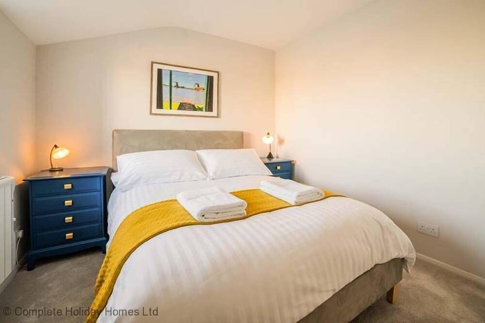 Rampart View -  a house that sleeps 6 guests  in 3 bedrooms in Gosport, Hampshire