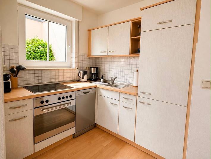Ganze Wohnung, Meerblick-Appartement mit Süd-Terrasse für 2 Personen in Sassnitz, Nationalpark Jasmund