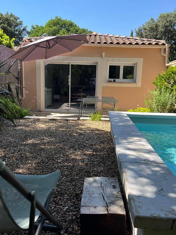 Location de vacances pour 4 personnes, avec piscine et jardin à Bédarrides - 3