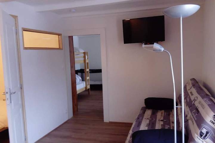 Gîte pour 6 personnes, avec jardin à Lélex - 2