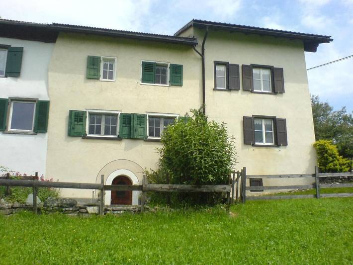 Location de vacances pour 5 personnes, avec Terrasse ainsi que Jardin et Vue à Maienfeld