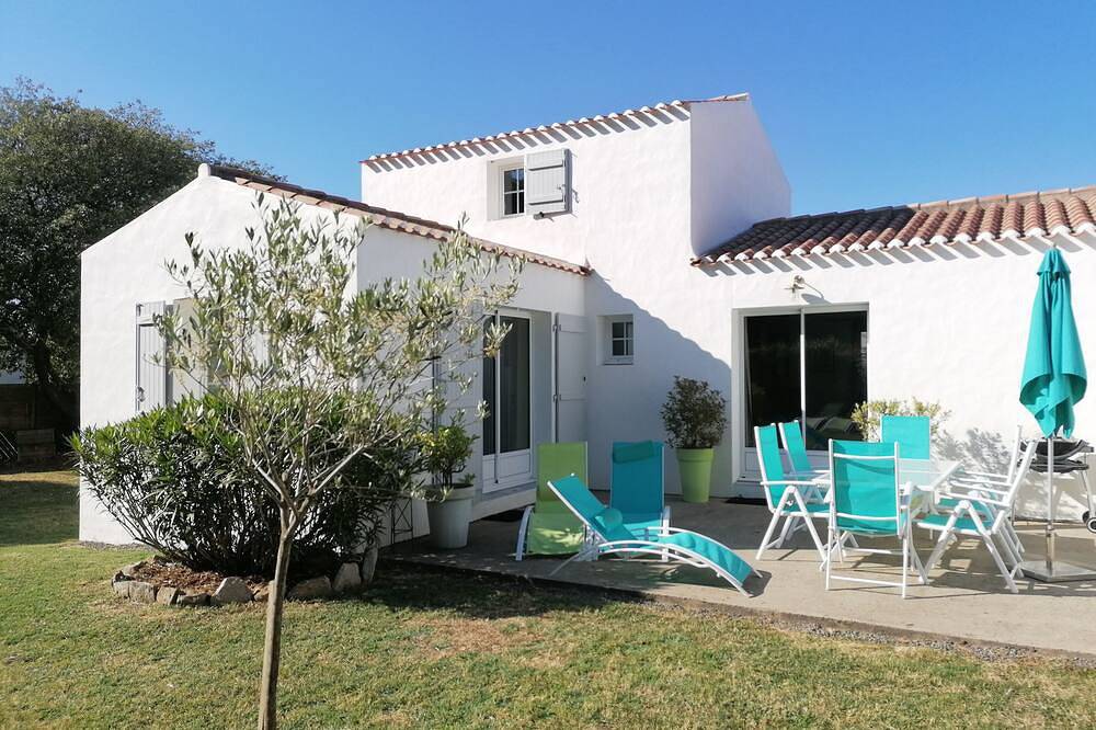 House Ker Pierre-Levée 4 bedrooms close to sea and shops in L'Île-d'Yeu, Vandea