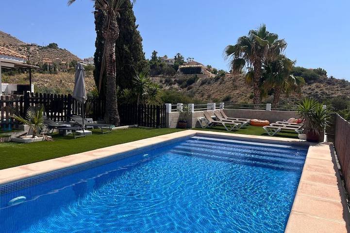 Chalet para 11 personas, con jardín en Campello