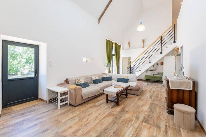 Location de vacances pour 9 personnes, avec jardin à Saint-Setiers - 2