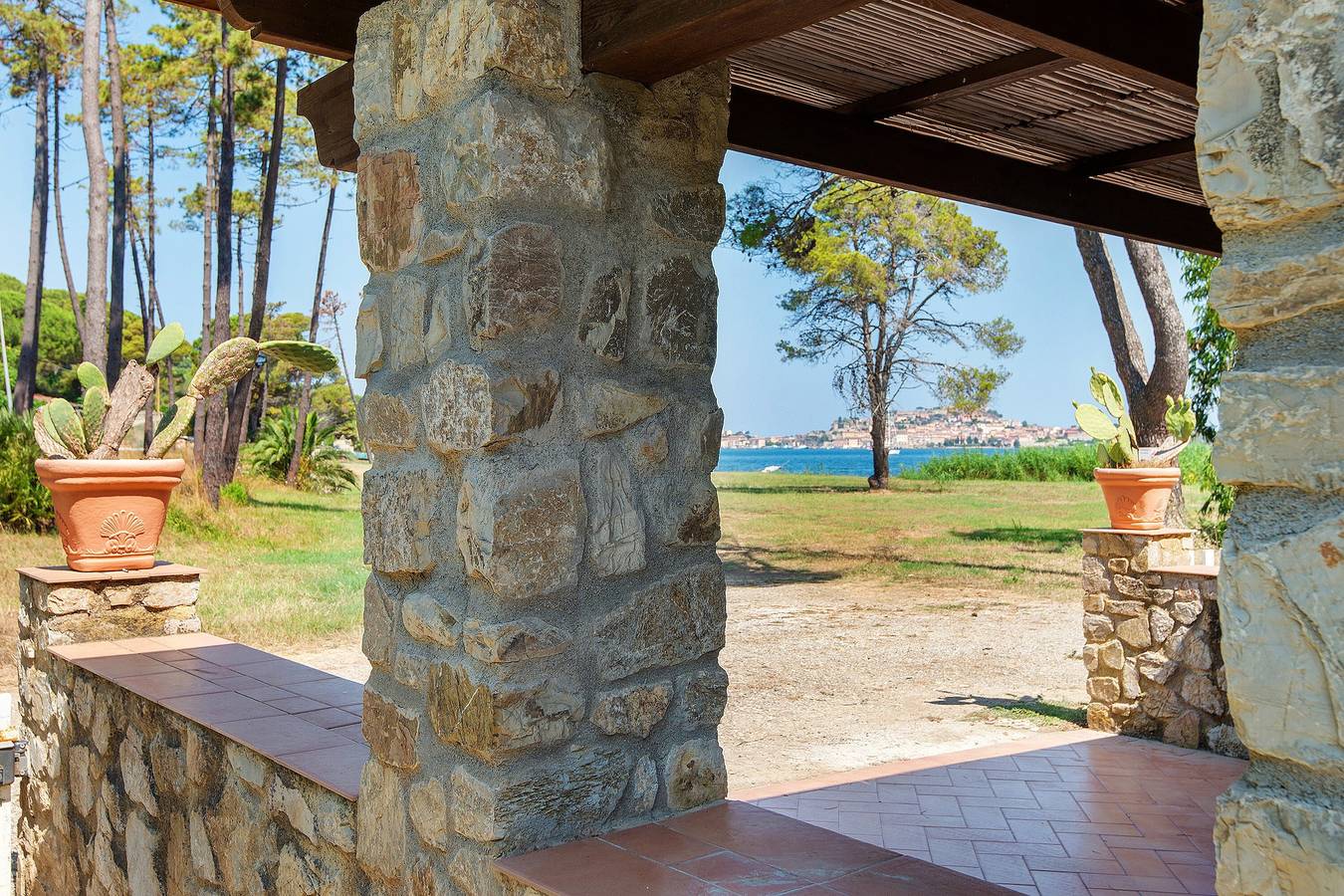 Villa im Grünen mit spektakulärem Blick auf den Golf von Portoferraio in Portoferraio, Toskanischer Archipel