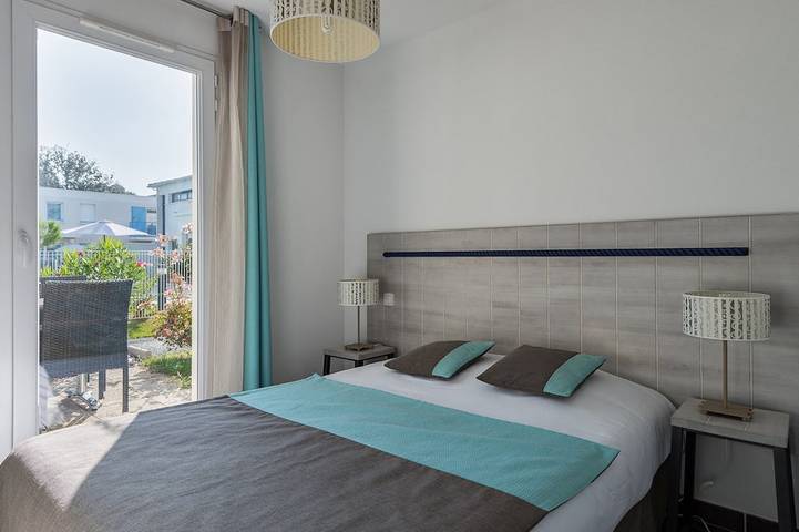 Gîte pour 4 personnes, avec Jacuzzi ainsi que Piscine et Sauna dans Plage de La Grande Côte - 2