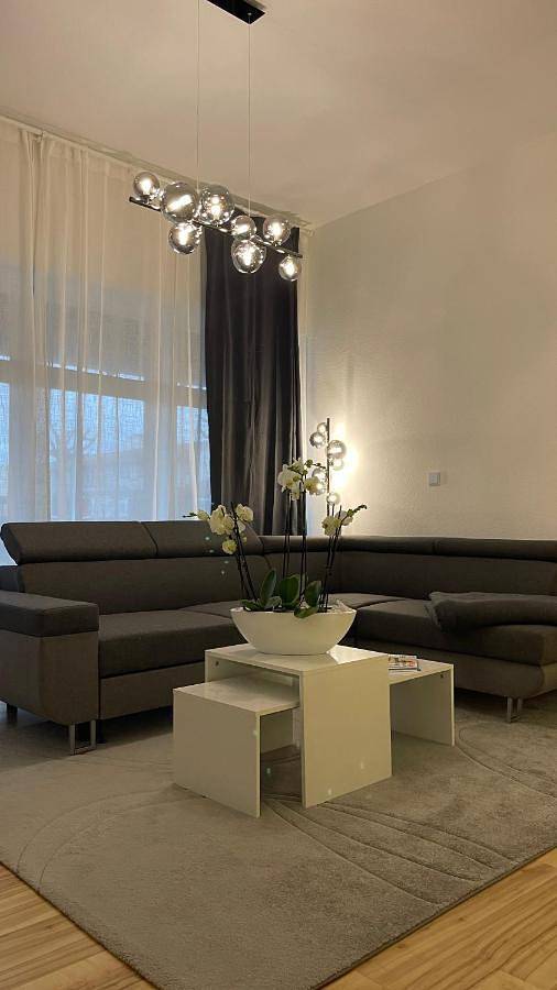 Ferienwohnung für 4 Personen, mit Whirlpool und Garten sowie Pool und Sauna