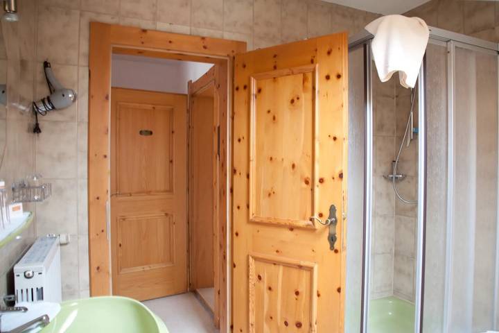 Ferienwohnung für 4 Personen, mit Balkon in den Ammergauer Alpen - 3