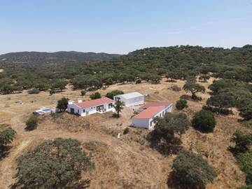 Chambre d’hôte pour 2 personnes, avec vue ainsi que piscine et jardin à Estremoz